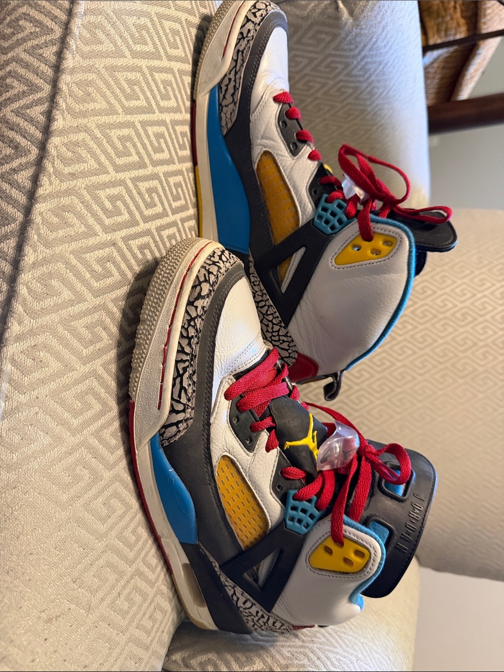 Jordan Multicolor White Red Yellow Blue Retro Style Sneakers - Picture 3 of 7